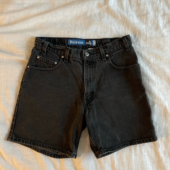 Black Levi’s Mom Shorts - Picture 3 of 6